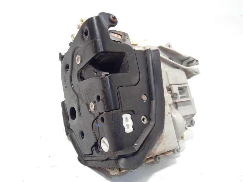 CERRADURA PUERTA DELANTERA DERECHA 8J1837016C 