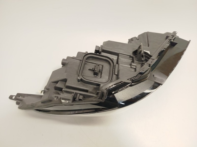 Recambio de faro izquierdo para opel astra k (b16) 1.6 cdti (68) referencia OEM IAM 39228805  7967100000