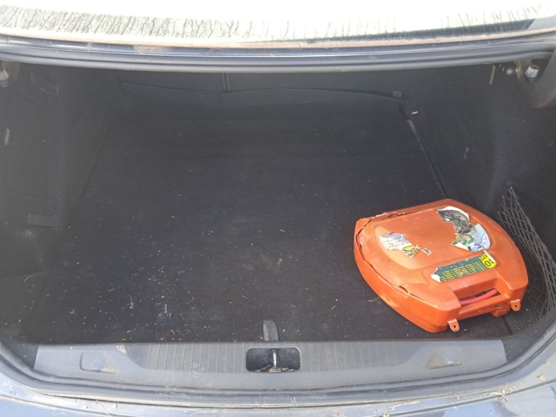 opel astra j sedán del año 2013