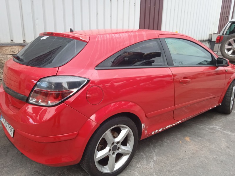 opel astra h gtc (a04) del año 2008