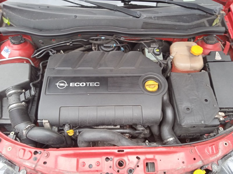 opel astra h gtc (a04) del año 2008