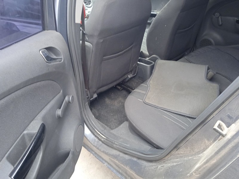 opel corsa d (s07) del año 2009