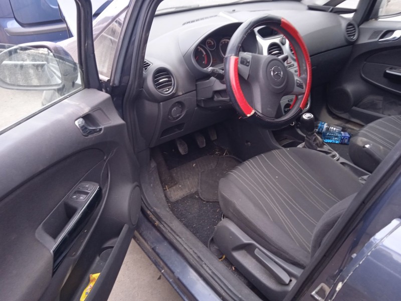 opel corsa d (s07) del año 2009