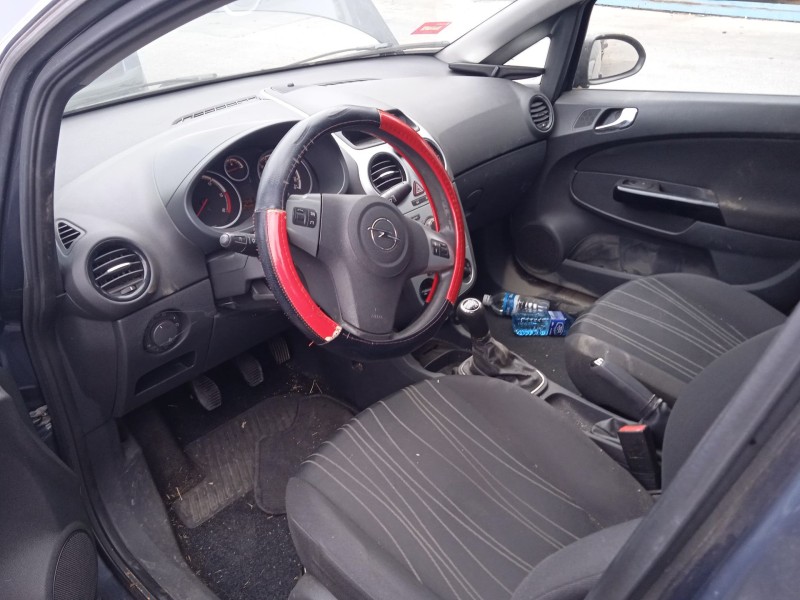 opel corsa d (s07) del año 2009