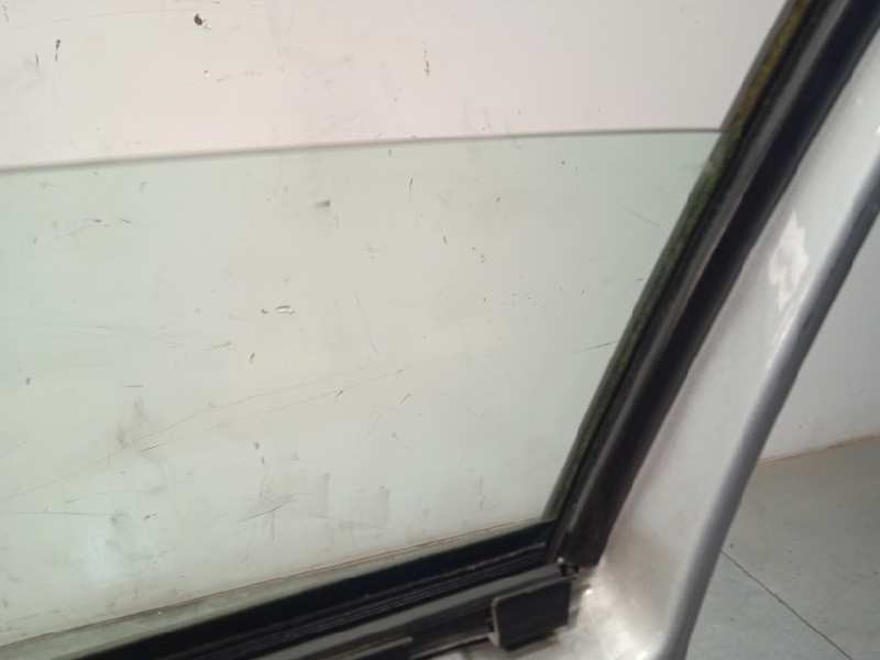 Recambio de puerta delantera derecha para volkswagen bora berlina (1j2) conceptline referencia OEM IAM 1J4831056H  