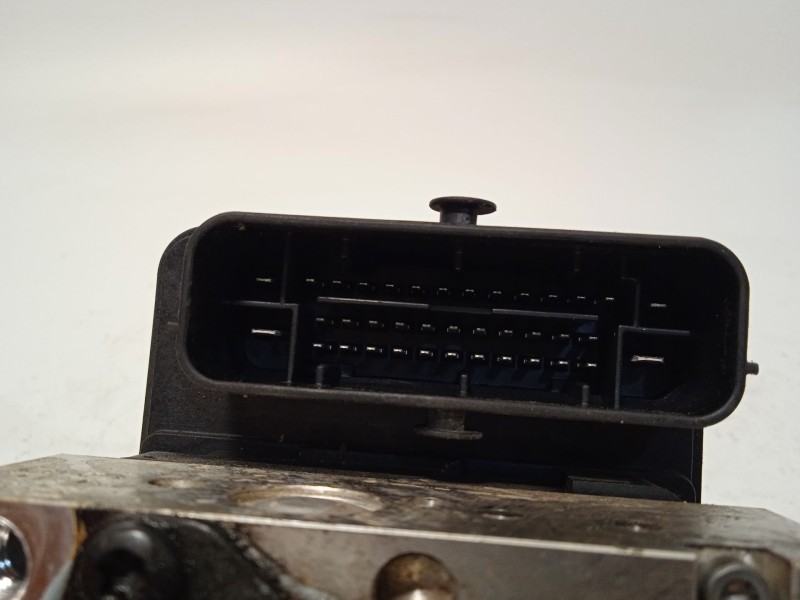 Recambio de abs para hyundai tucson tecno 2wd referencia OEM IAM 58920D7100 BE6003R100 MGH80BH6013R100