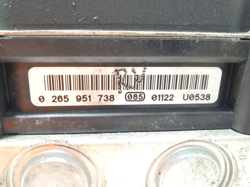 Recambio de abs para peugeot 5008 sport pack referencia OEM IAM 9674677580 0265951738 0265230304