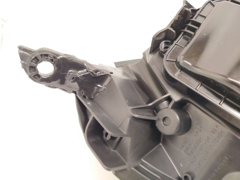 Recambio de faro izquierdo para peugeot expert combi standard referencia OEM IAM 9808572680  