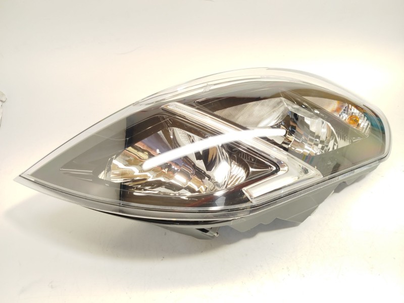 Recambio de faro izquierdo para opel movano b kasten/combi 2.3 cdti referencia OEM IAM 95529358 260604857R 