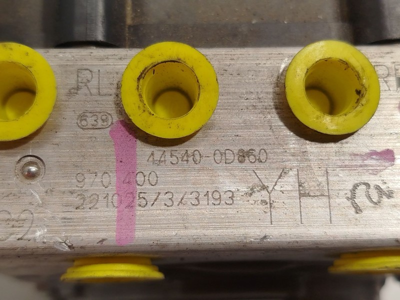 Recambio de abs para toyota yaris cross (mxp_) 1.5 (mxpb10) referencia OEM IAM 445400D860 0265957151 970400