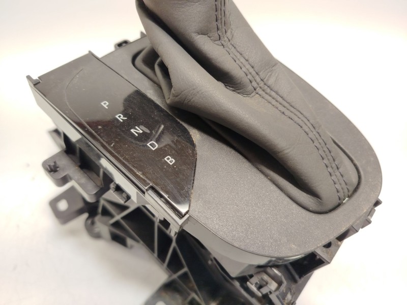 Recambio de palanca cambio para toyota yaris cross (mxp_) 1.5 (mxpb10) referencia OEM IAM 33560F4050  