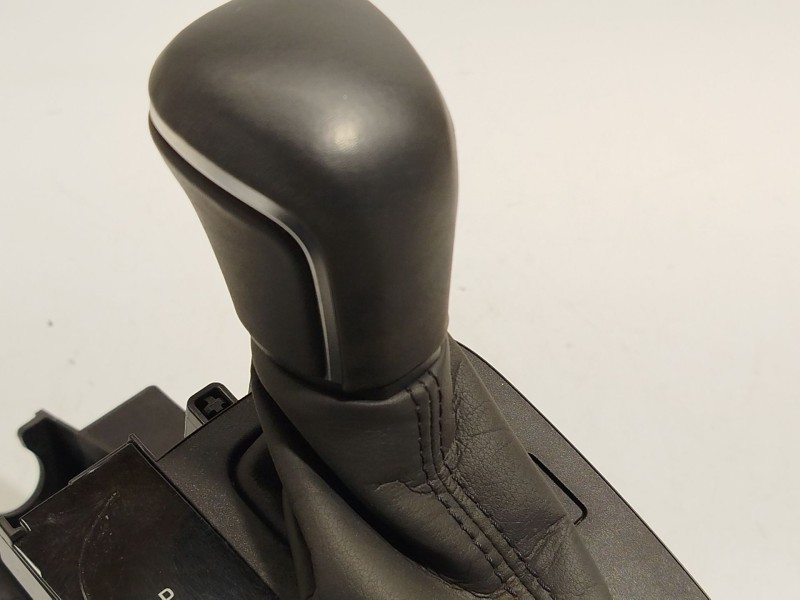 Recambio de palanca cambio para toyota yaris cross (mxp_) 1.5 (mxpb10) referencia OEM IAM 33560F4050  