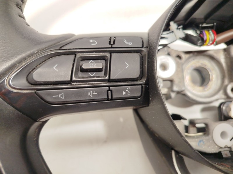 Recambio de volante para toyota yaris cross (mxp_) 1.5 (mxpb10) referencia OEM IAM 45100K0140 45100K0140C1 