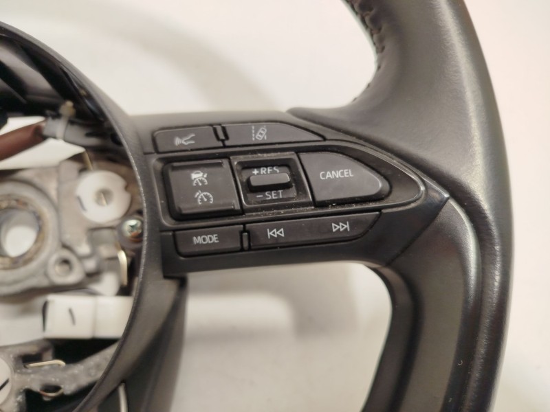 Recambio de volante para toyota yaris cross (mxp_) 1.5 (mxpb10) referencia OEM IAM 45100K0140 45100K0140C1 