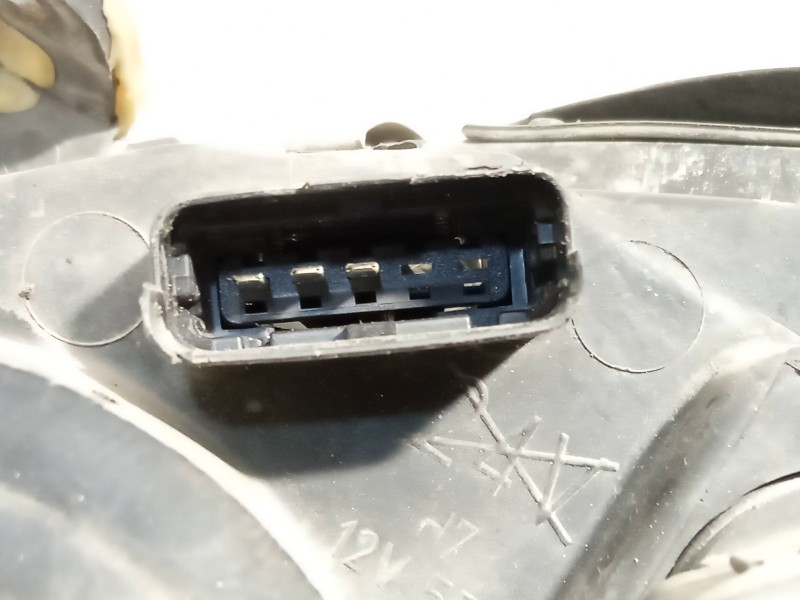 Recambio de faro derecho para nissan primera (p12) 1.9 dci referencia OEM IAM 26010AU80B  