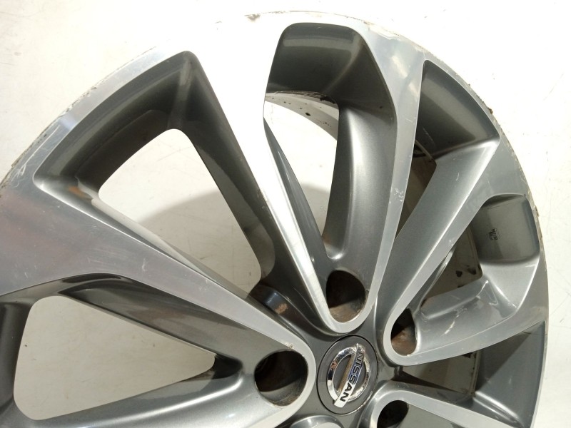 Recambio de llanta para nissan qashqai i (j10, nj10) 2.0 dci referencia OEM IAM D0300JD18A  
