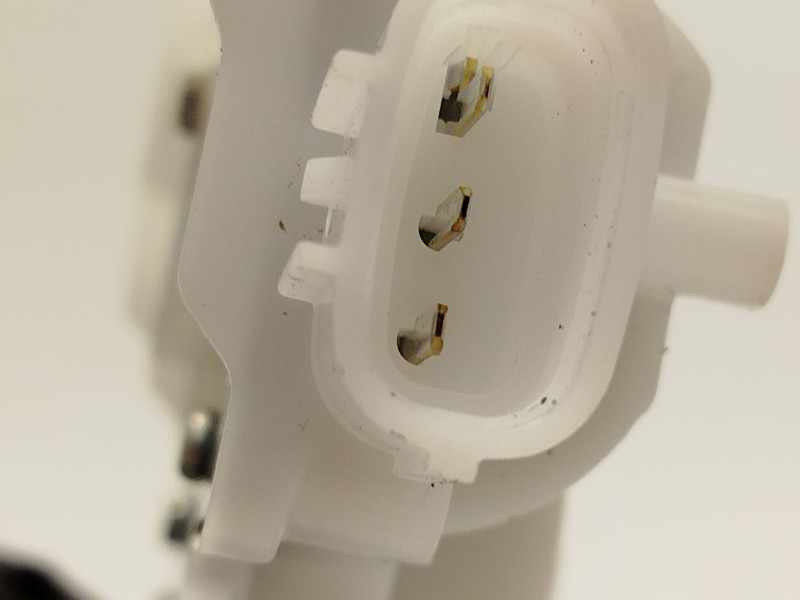 Recambio de cerradura maletero / porton para toyota yaris cross (mxp_) 1.5 (mxpb10) referencia OEM IAM 693500D220  