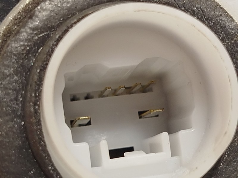 Recambio de cerradura puerta delantera derecha para toyota yaris cross (mxp_) 1.5 (mxpb10) referencia OEM IAM 69030K0040  