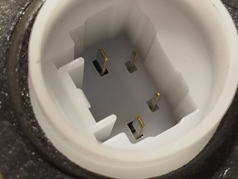 Recambio de cerradura puerta trasera derecha para toyota yaris cross (mxp_) 1.5 (mxpb10) referencia OEM IAM 69050K0030  