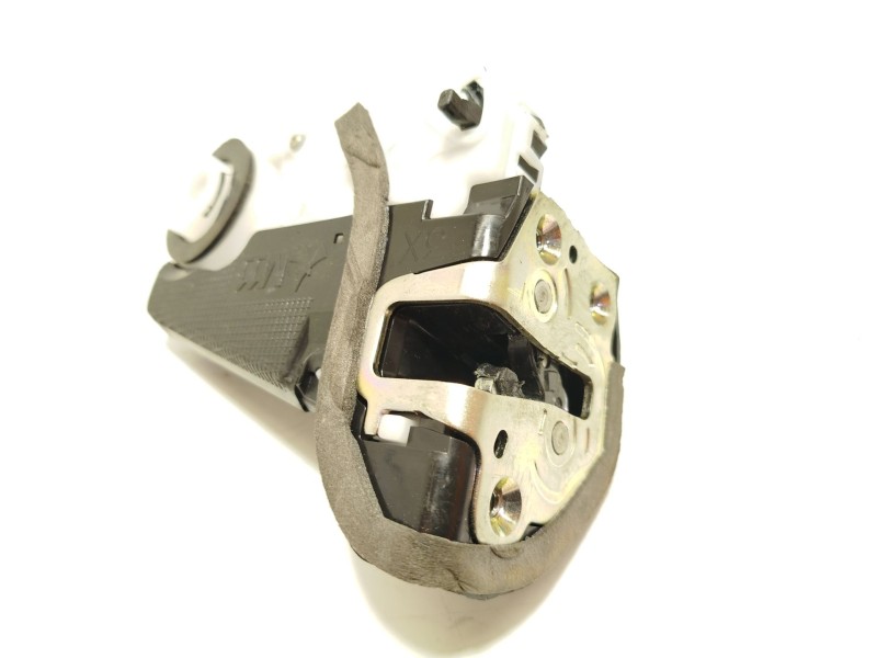 Recambio de cerradura puerta trasera izquierda para toyota yaris cross (mxp_) 1.5 (mxpb10) referencia OEM IAM 69060K0030  