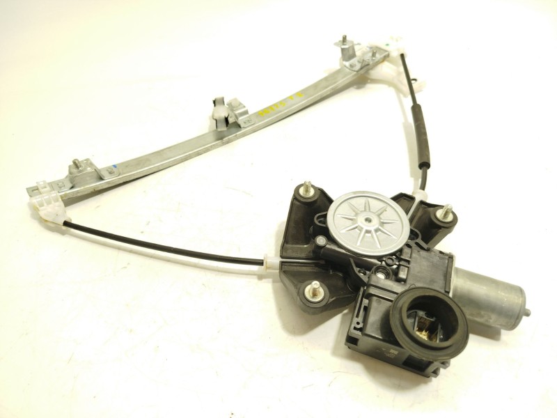 Recambio de elevalunas trasero izquierdo para toyota yaris cross (mxp_) 1.5 (mxpb10) referencia OEM IAM 857200D560  0620206801