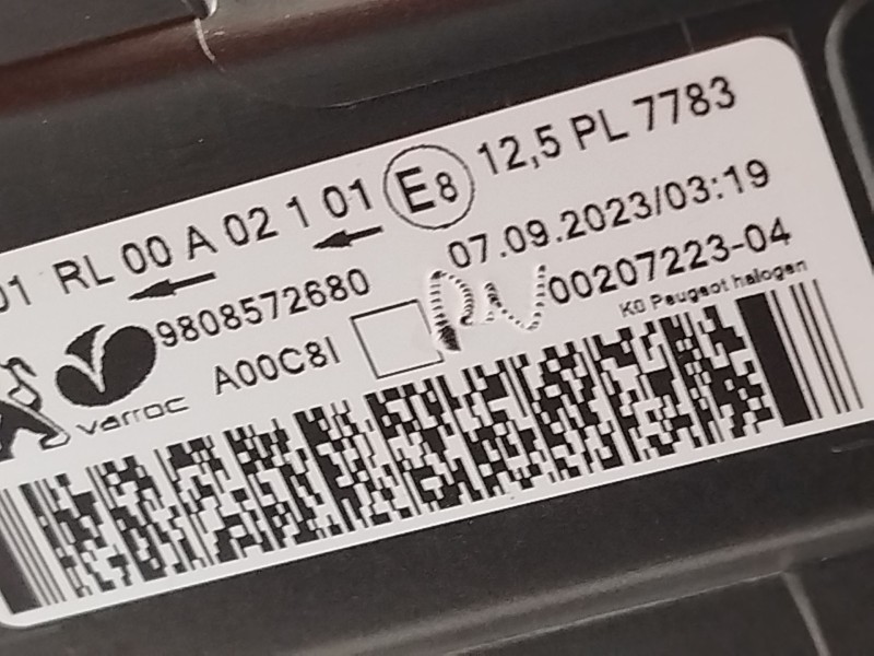 Recambio de faro izquierdo para peugeot expert combi standard referencia OEM IAM 9808572680  