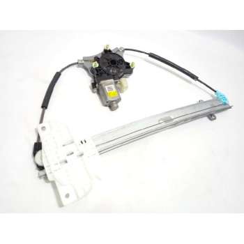 ELEVALUNAS DELANTERO DERECHO 82460H8000 