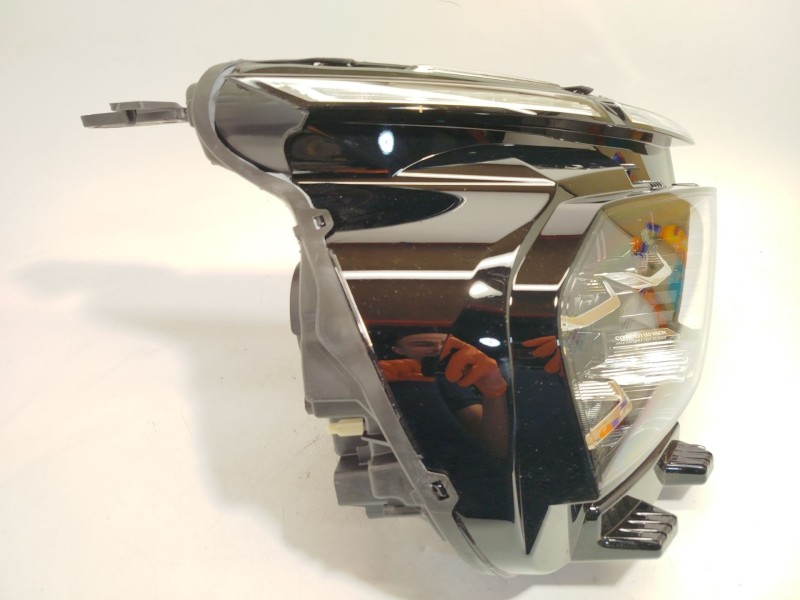 Recambio de faro derecho para citroën c4 iii 1.2 referencia OEM IAM 9830649280  73374698