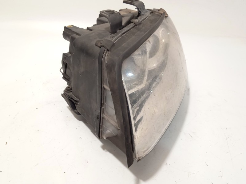 Recambio de faro izquierdo para audi a4 b6 (8e2) 1.9 tdi referencia OEM IAM 8E0941003F  89305690