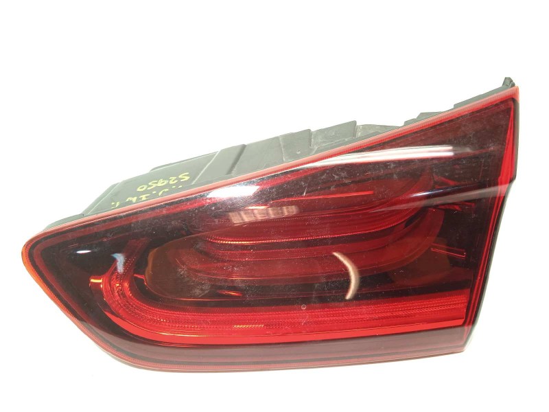 PILOTO TRASERO DERECHO INTERIOR 92404J7350 