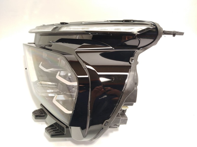 Recambio de faro izquierdo para citroën c4 iii 1.2 referencia OEM IAM 9830649480  73374697