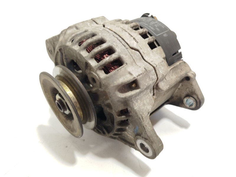 Recambio de alternador para nissan terrano ii (r20) 2.7 tdi 4wd referencia OEM IAM 231007F001  0123310051