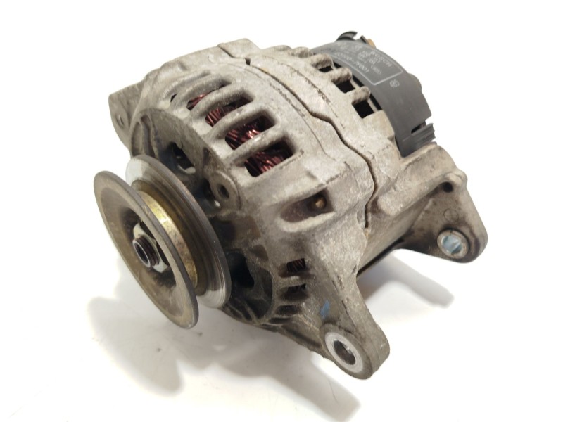 Recambio de alternador para nissan terrano ii (r20) 2.7 tdi 4wd referencia OEM IAM 231007F001  0123310051