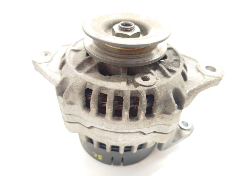 Recambio de alternador para nissan terrano ii (r20) 2.7 tdi 4wd referencia OEM IAM 231007F001  0123310051