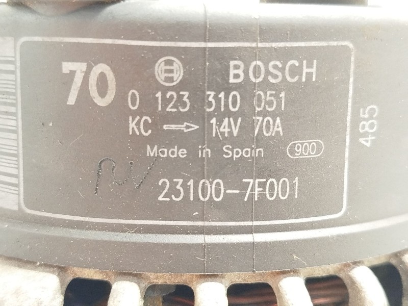 Recambio de alternador para nissan terrano ii (r20) 2.7 tdi 4wd referencia OEM IAM 231007F001  0123310051