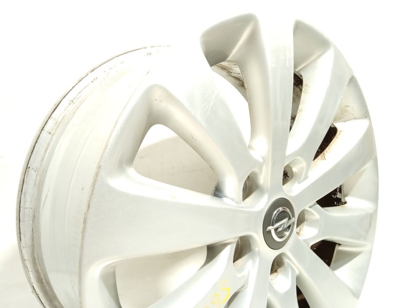 Recambio de llanta para opel astra j (p10) 1.7 cdti (68) referencia OEM IAM 13276347  