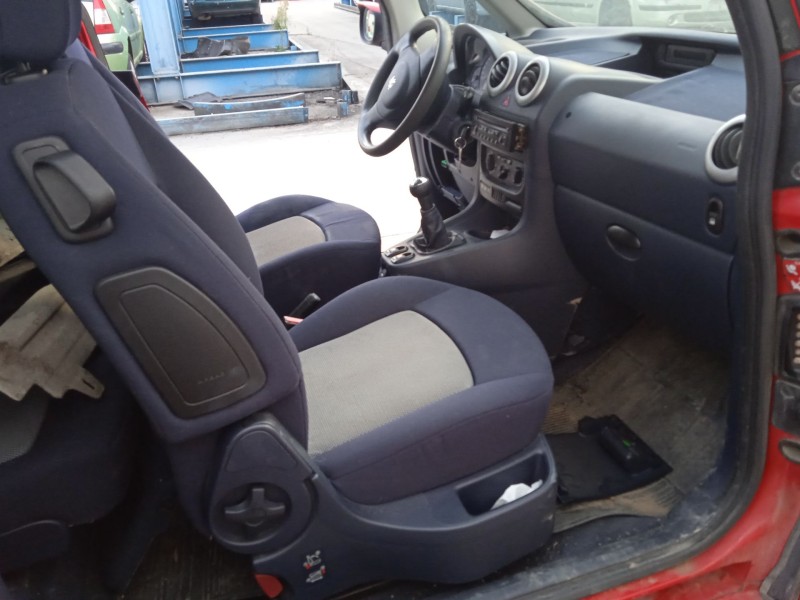 peugeot 1007 (km_) del año 2005