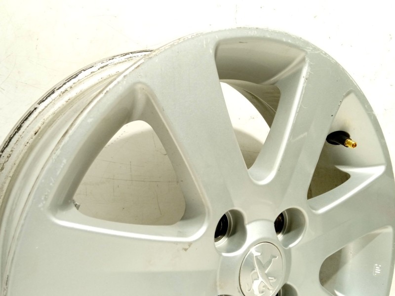 Recambio de llanta para peugeot ion electric referencia OEM IAM 1613230580 4250C006 