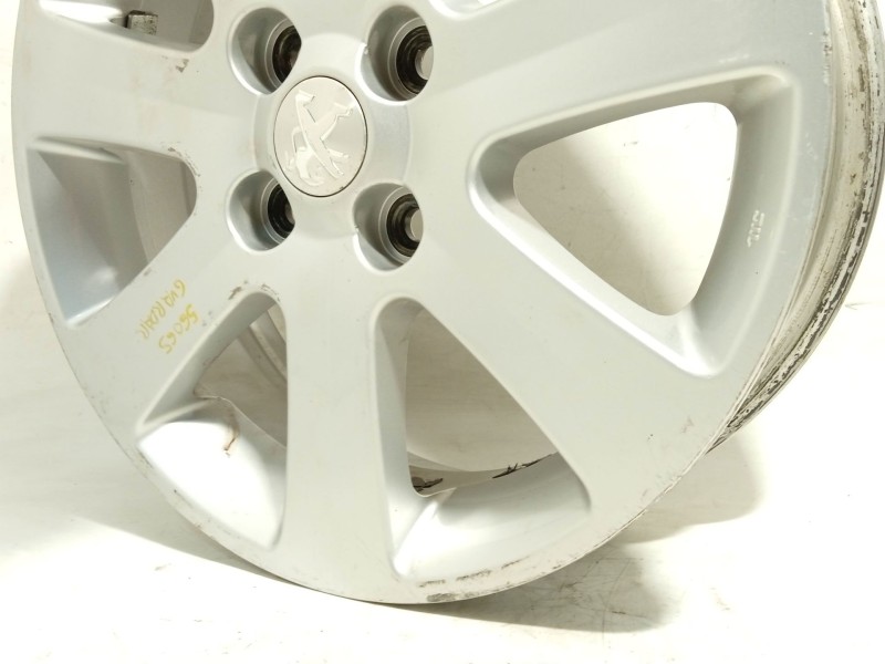 Recambio de llanta para peugeot ion electric referencia OEM IAM 1613230580 4250C006 