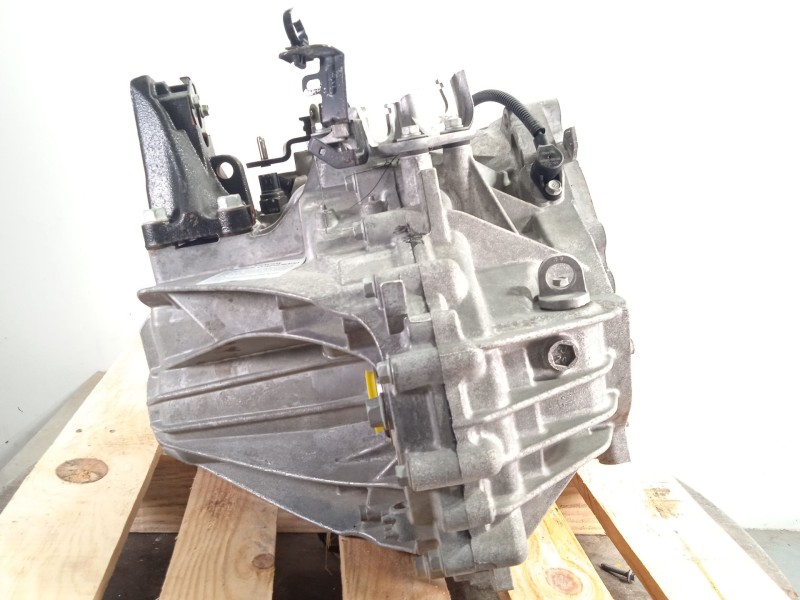 Recambio de caja cambios para hyundai i40 i (vf) 1.7 crdi referencia OEM IAM 4300024A30 TN02 