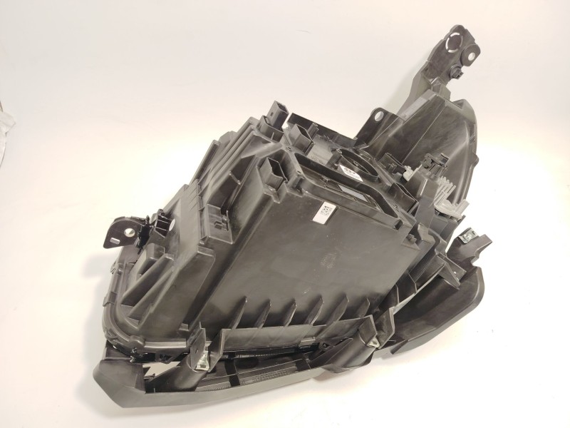 Recambio de faro derecho para opel grandland / grandland x (a18, p1uo) 1.2 (75) referencia OEM IAM 9850148080  