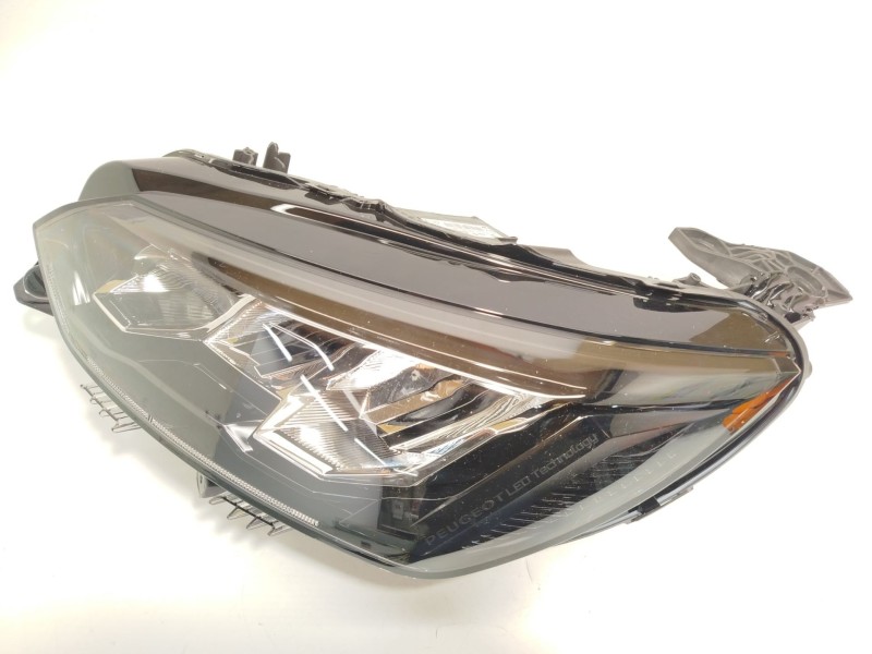 Recambio de faro izquierdo para peugeot 208 (p2) allure referencia OEM IAM 9833036380  90200113