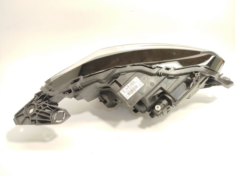 Recambio de faro izquierdo para peugeot 208 (p2) allure referencia OEM IAM 9833036380  90200113