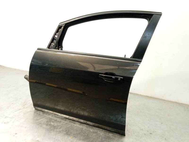 Recambio de puerta delantera izquierda para opel astra j sedán 1.7 cdti (69) referencia OEM IAM 13330765  