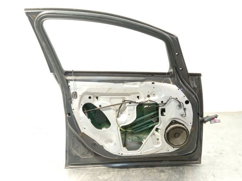 Recambio de puerta delantera izquierda para opel astra j sedán 1.7 cdti (69) referencia OEM IAM 13330765  
