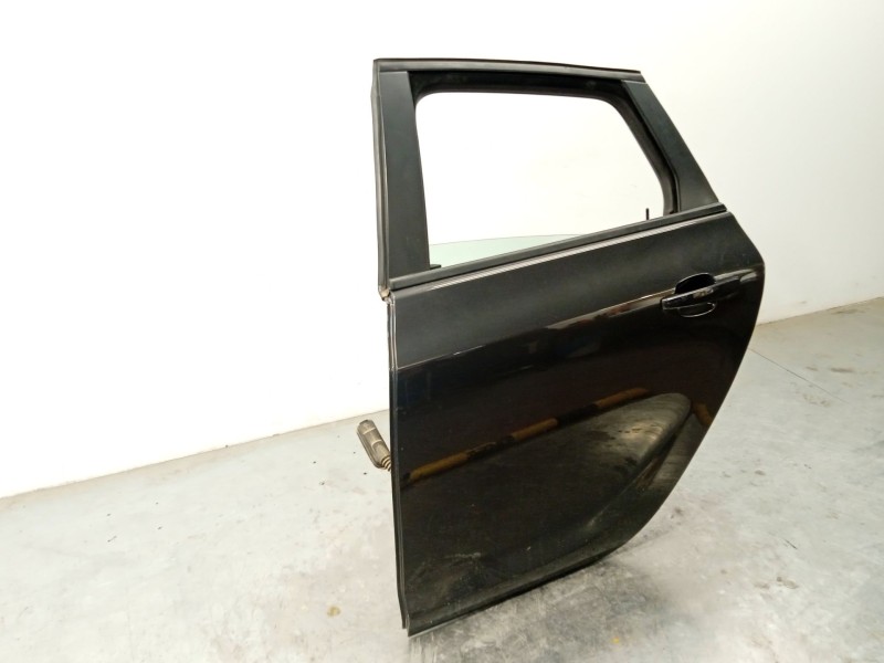 Recambio de puerta trasera izquierda para opel astra j sedán 1.7 cdti (69) referencia OEM IAM 13285610  