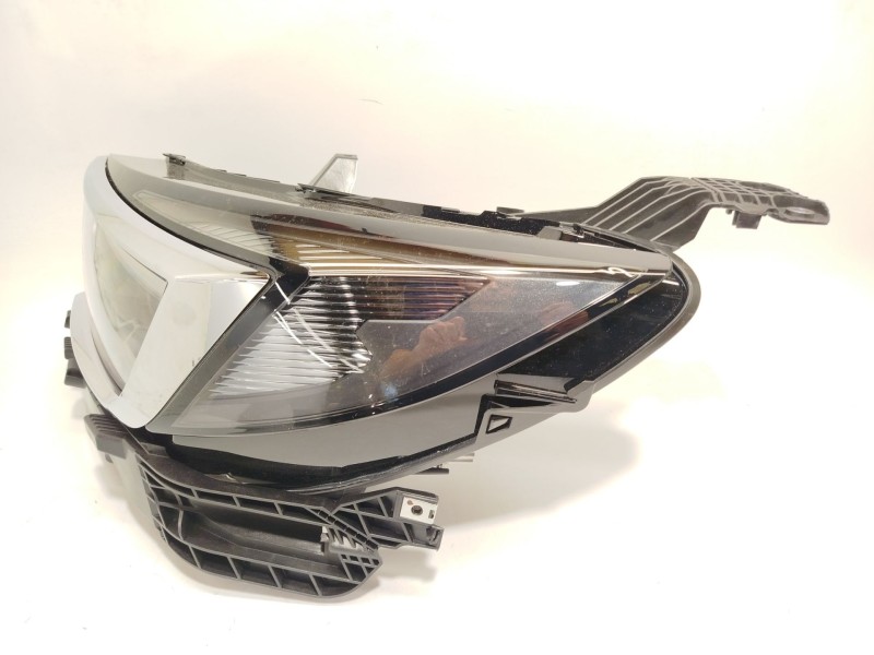 Recambio de faro izquierdo para opel grandland / grandland x (a18, p1uo) 1.2 (75) referencia OEM IAM 1682805380  