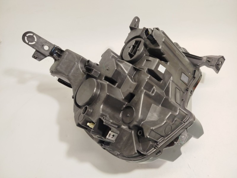 Recambio de faro izquierdo para citroën c4 iii 1.2 referencia OEM IAM 9830649480  73374697