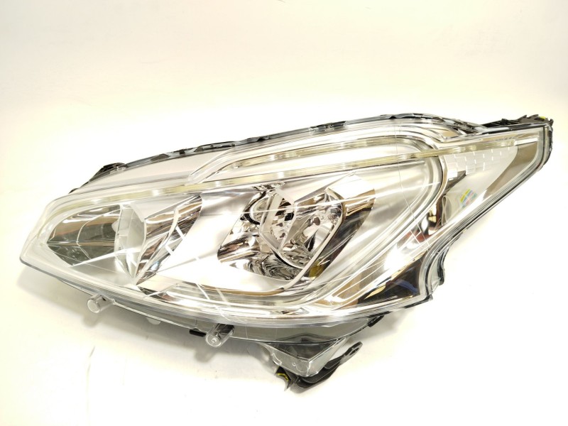 Recambio de faro izquierdo para peugeot 208 i (ca_, cc_) 1.6 gti referencia OEM IAM 1685351980  89907570