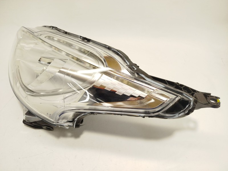 Recambio de faro izquierdo para peugeot 208 i (ca_, cc_) 1.6 gti referencia OEM IAM 1685351980  89907570